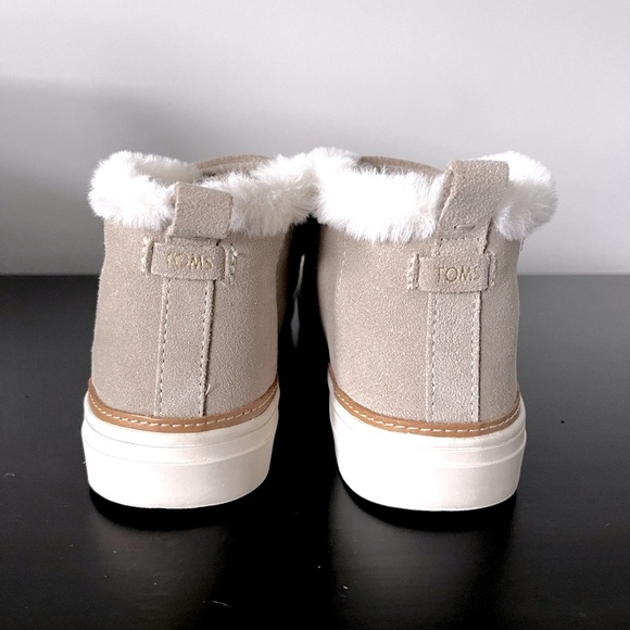 TOMS Women’s Paxton Shoe/Sneaker - Picture 3 of 8